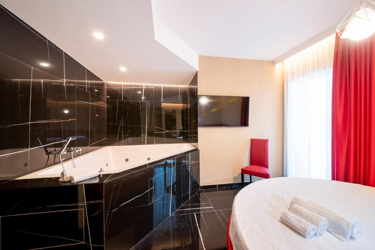 Hotel Xbusiness Nola Eksteriør billede