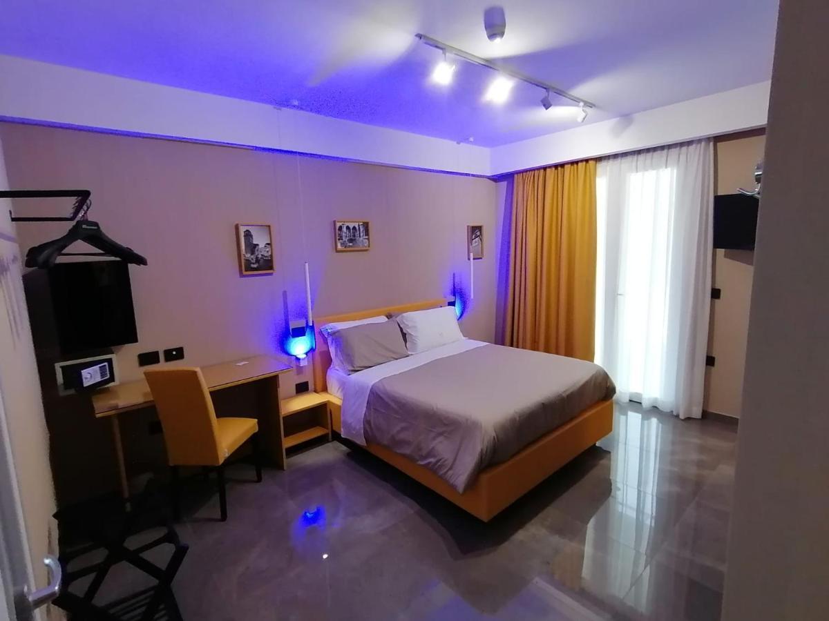 Hotel Xbusiness Nola Eksteriør billede